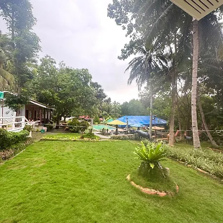 Family Room For 4-6 Camotes Stay