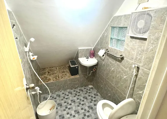 Guest house Family For 4-6 Camotes 3*