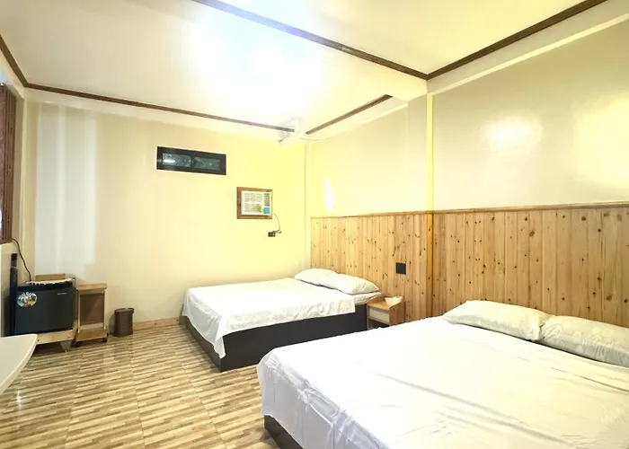 Family For 4-6 Camotes Guest house 3*